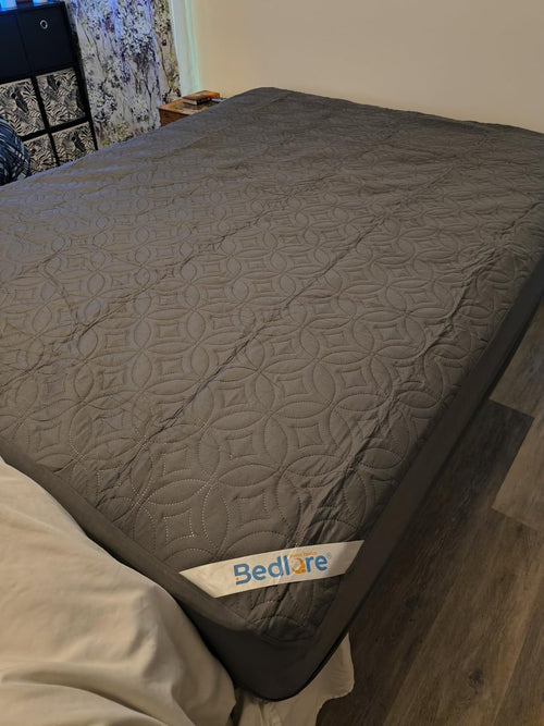 Foto real de un comprador